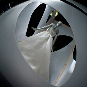 Servizio Fotografico promozionale per la presentazione dell'ultimo abito realizzato dalla stilista Gracekay. Ottiche 15mm f2.8 Fish Eye, 16-35mm f2.8, 24-70mm f2.8, 135mm f2.0, 24mm f1.4. | fotografia di Stefano Gruppo